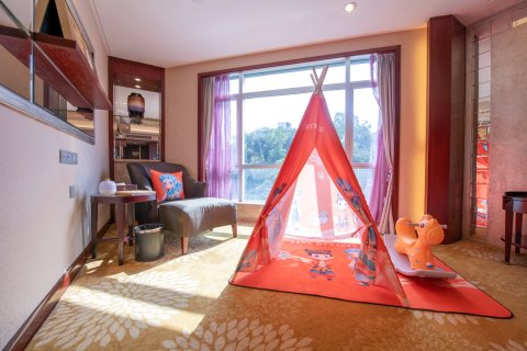 珠海庆华国际大酒店(拱北口岸情侣南路店)