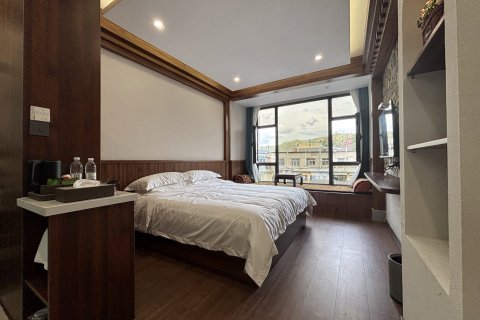 亚若民宿(扎古录店)