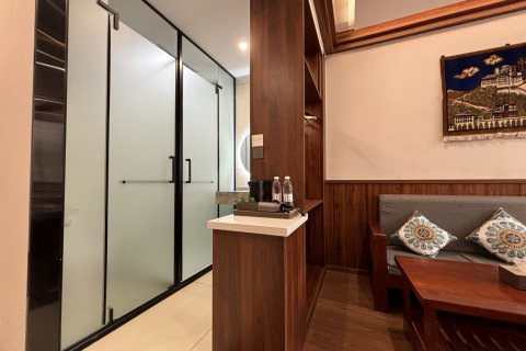 亚若民宿(扎古录店)