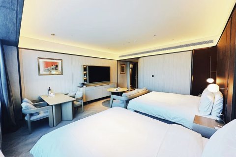 烟台滨海广场桔子水晶酒店