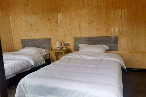 唐布拉山间民宿