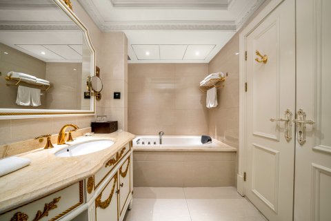 新世纪国际大酒店(天长市政府吾悦广场店)