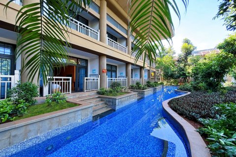 海口鸿洲埃德瑞皇家园林酒店(美兰机场店)