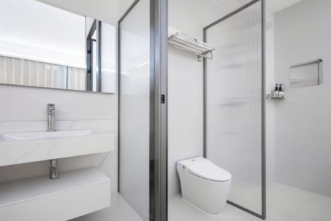 红房子酒店(凤凰湖公园店)