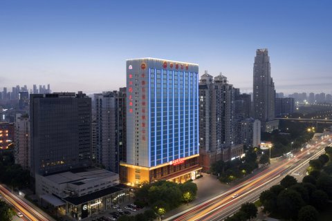 武汉阳光酒店(汉口火车站泛海CBD店)