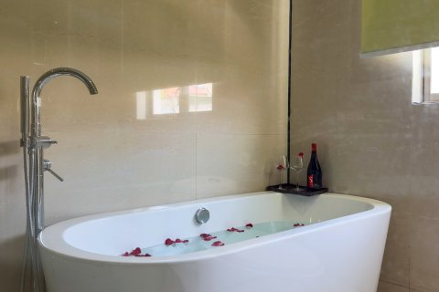 格丽酒店(玉林美林商业街十字街店)