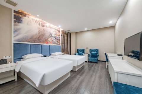 佰年尚庭酒店(景德镇陶阳里人民广场店)