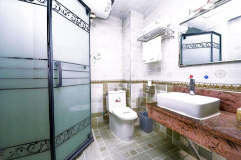 青海湖高原蓝宝石大饭店