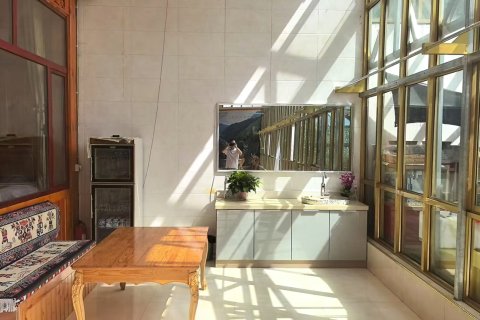 力赛村拉姆民宿