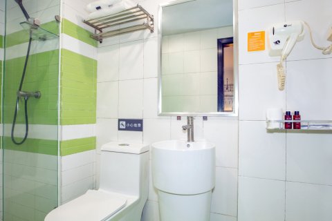 逸米酒店(广州北京路步行街团一大地铁站店)