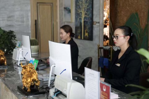 那曲岗亚尔大酒店