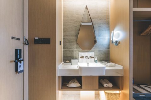 湛江人民大道鼎盛广场亚朵酒店