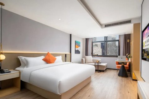 明月湖酒店(百色龙景街道环球商业中心店)