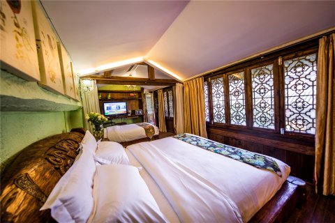 丽江云上公馆(古城北门店)