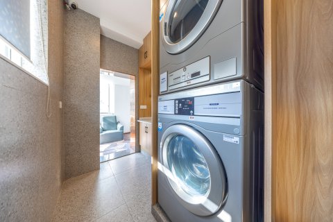 万信至格酒店(自贡彩灯公园店)