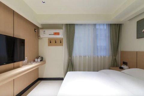 都匀佰利世纪酒店(西山公园大十字店)