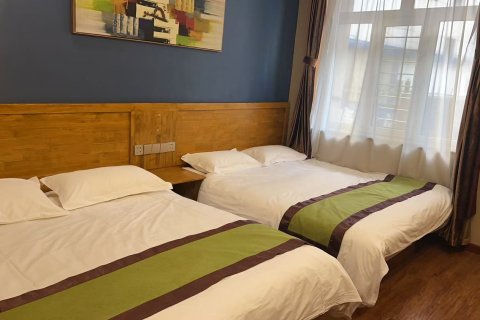 北北假日酒店(哈尔滨中央大街店)