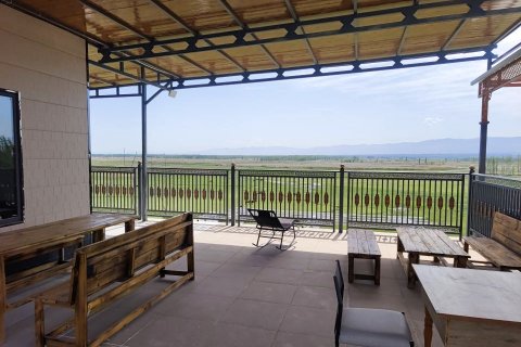 南河清泉|草原湿地风情山泉度假美宿(伊宁喀什镇店)