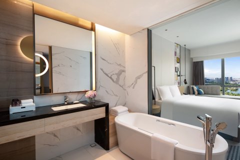 佛山南海利泰皇冠假日酒店