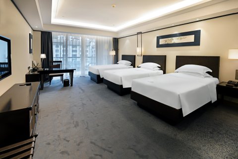 神农架康帝君兰酒店