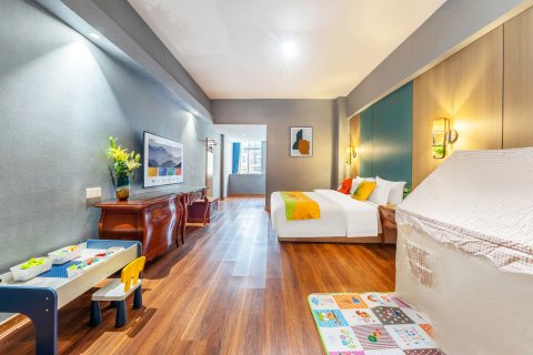 八方连锁酒店(湛江遂溪全丰广场店)