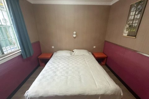 杭州鼓楼假日酒店(江城路地铁站店)