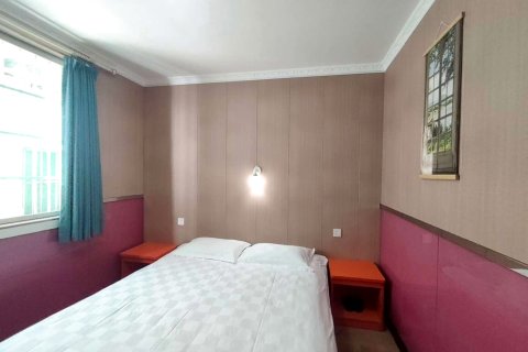 杭州鼓楼假日酒店(江城路地铁站店)