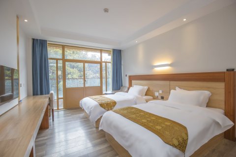 喜玛拉雅·巴松措度假酒店