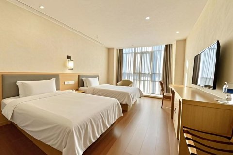 任丘渤海假日酒店(任丘站店)