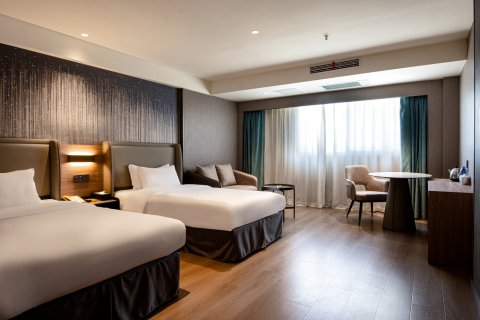 东方巴黎酒店(晋江机场阳光广场店)