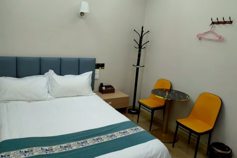 罗山开元快捷宾馆