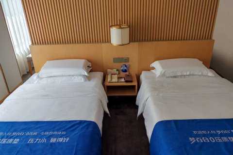 泰安御座酒店(岱庙店)