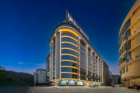 雅斯特美途酒店(河池凤山县高级中学店)