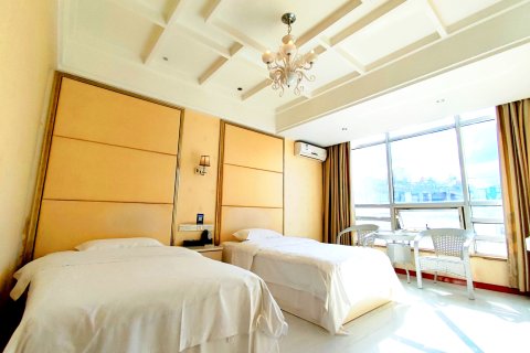 开尚国际酒店(盘州丹霞路店)