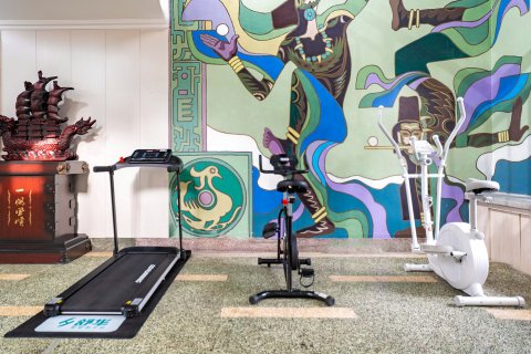 石河子百缘佳酒店