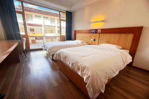 喜玛拉雅·巴松措度假酒店