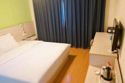 7天连锁酒店(重庆黔江交西路店)