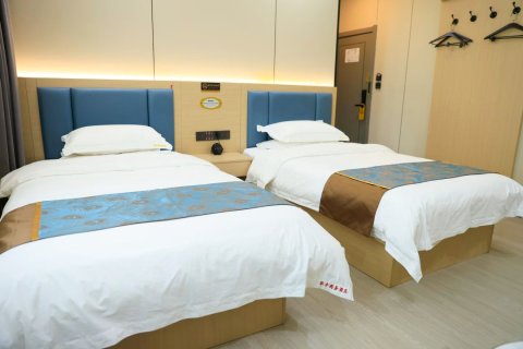 和硕云华大酒店