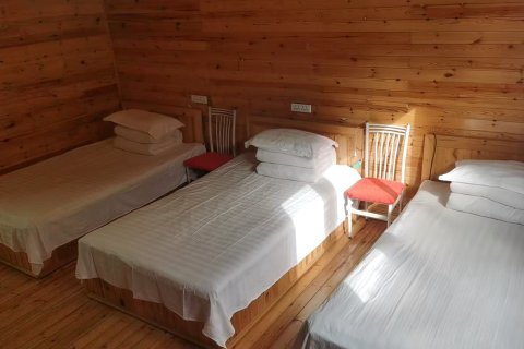 阿尔山峰情园酒店