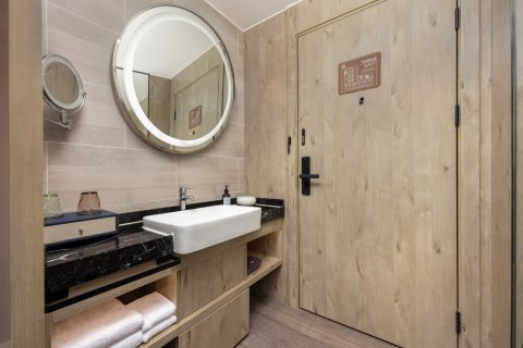 丽橙酒店·逸(成都春熙路天府广场店)