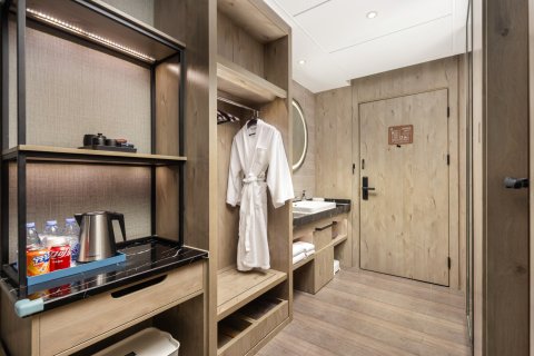 丽橙酒店·逸(成都春熙路天府广场店)