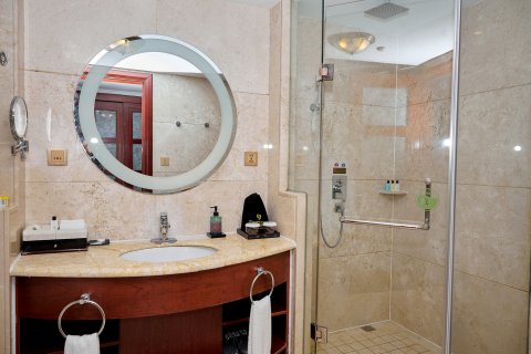 鄢陵金雨玫瑰庄园酒店