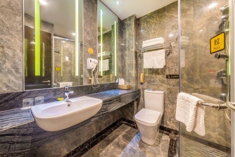 汕头君潮酒店Grand Tide Hotel(东厦100购物广场店)