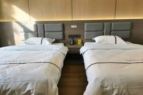 阿克苏天畅商务酒店(金兰广场店)