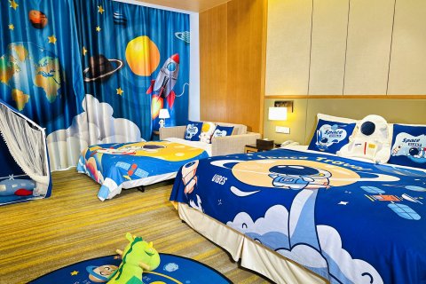 昆山花桥中城假日酒店