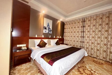 颐淼大酒店(银川高铁站店)