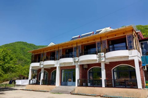 宽甸涵碧楼民宿