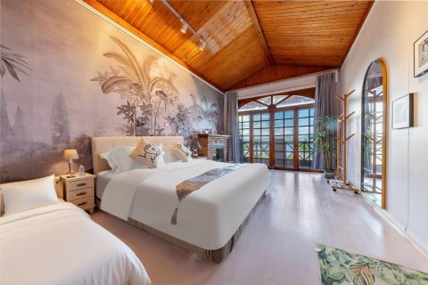 看云去·湖景度假庄园(泸沽湖格姆女神山索道店)