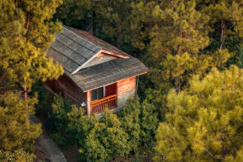 清远金子山森林雪谷壮瑶度假村