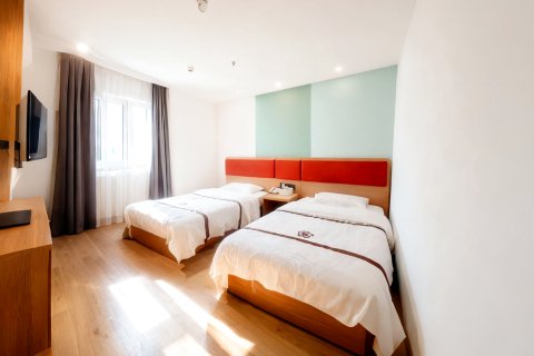 爱丽酒店(琼海市中心环球春天广场店)